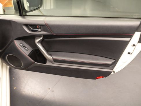 Used 2015 Scion FR-S RWD image 34