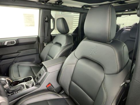 New 2025 Ford Bronco Badlands w/ Sasquatch Package image 23