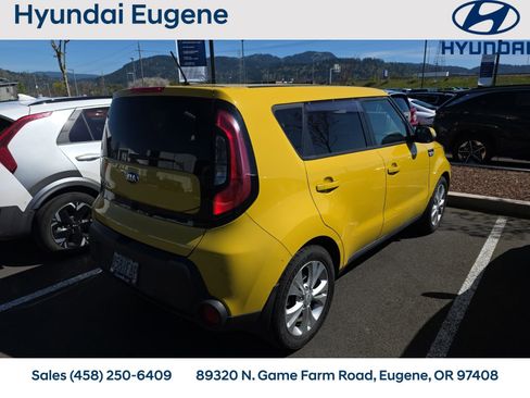 Used 2014 Kia Soul + w/ Audio Package image 3