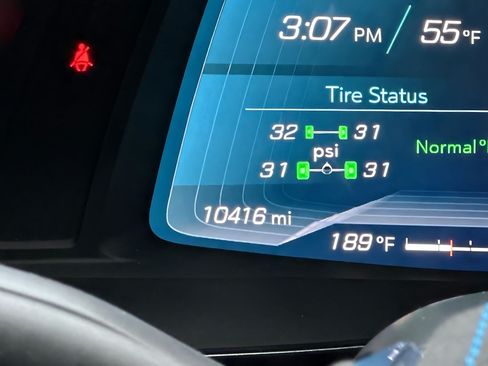 Used 2025 Chevrolet Corvette Stingray Premium Conv w/ Z51 Performance Package RWD image 23