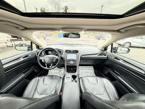 Used 2019 Ford Fusion Energi Titanium image 25