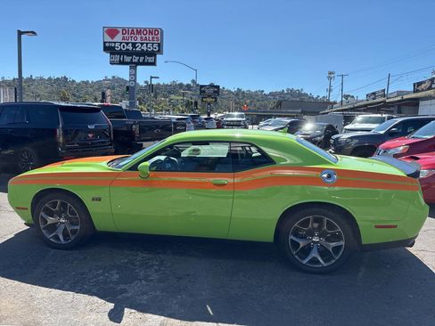 Used 2015 Dodge Challenger R/T Plus image 11