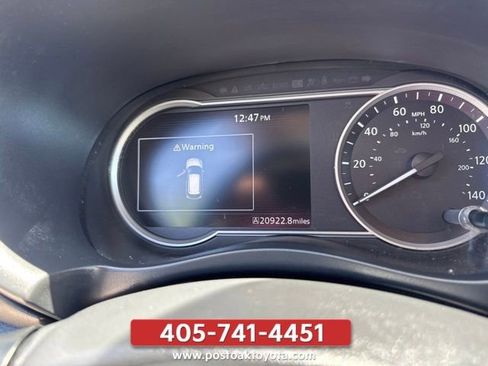 Used 2020 Nissan Kicks SR w/ SR Premium Package FWD image 17