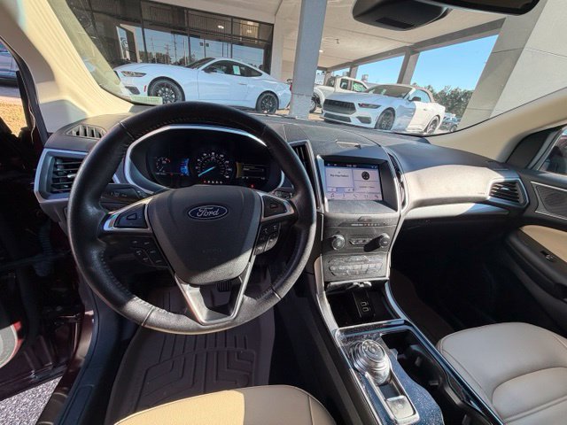 Used 2019 Ford Edge SEL w/ Equipment Group 201A FWD image 10