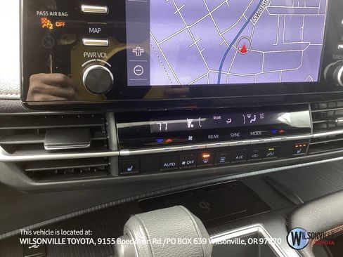 Used 2022 Toyota Sienna XSE w/ XSE Plus Package image 17