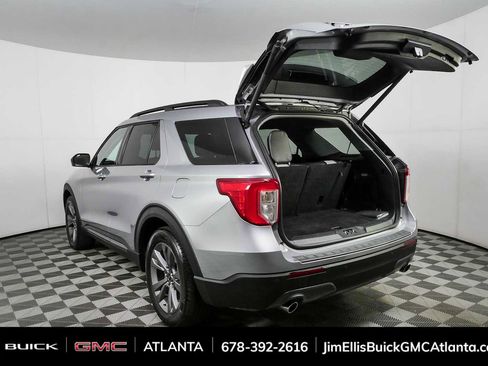 Used 2021 Ford Explorer XLT w/ Equipment Group 202A RWD image 32