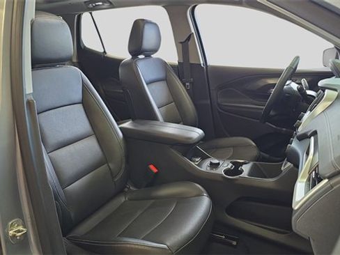 Used 2023 GMC Terrain SLT w/ Infotainment Package II image 12
