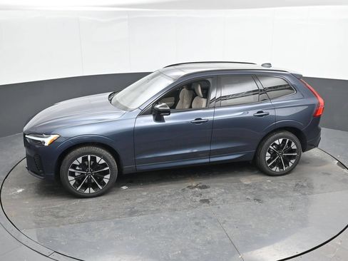 New 2026 Volvo XC60 B5 Plus w/ Climate Package AWD/4WD image 34