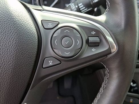 Used 2019 Buick Envision Essence FWD image 35