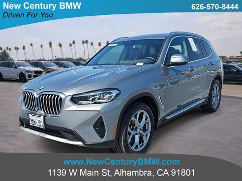 Used 2024 BMW X3 sDrive30i w/ Premium Package image 1