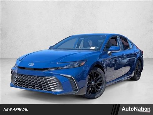 New 2026 Toyota Camry SE image 1