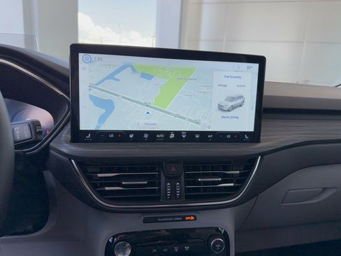 Certified 2025 Ford Escape SE w/ PHEV Premium Package FWD image 20