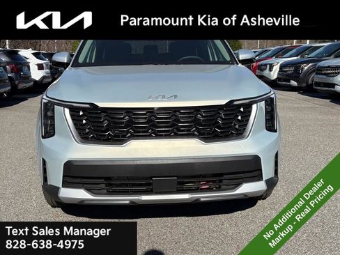 New 2026 Kia Sorento LX image 2