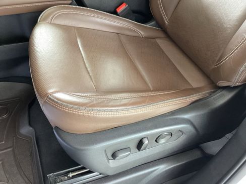 Used 2022 Chevrolet Tahoe High Country AWD/4WD image 13