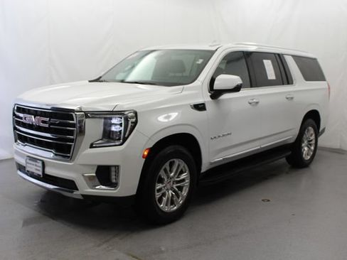 Used 2022 GMC Yukon XL SLT w/ SLT Luxury Package AWD/4WD image 6