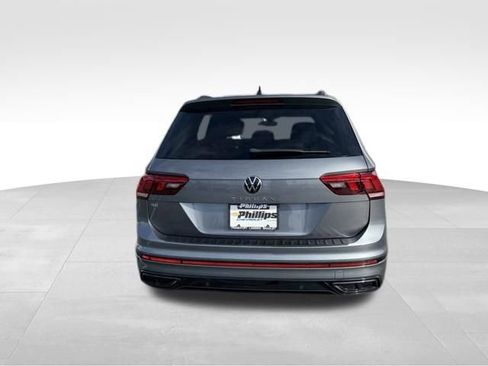 Used 2023 Volkswagen Tiguan SE R-Line image 11