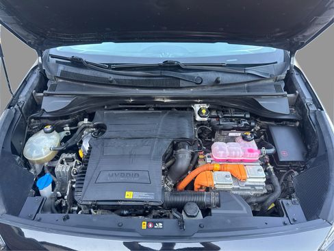 Used 2020 Kia Niro LX FWD image 22