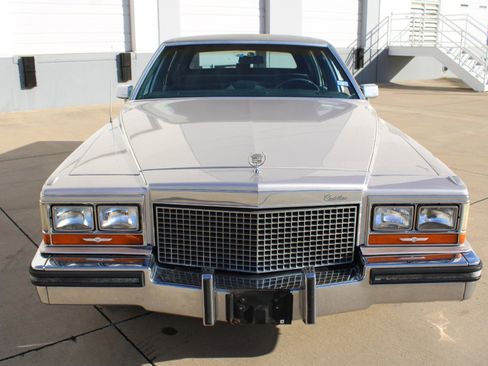 Used 1987 Cadillac Brougham image 7