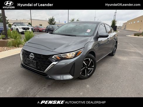 Used 2025 Nissan Sentra SV FWD image 1