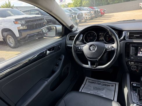 Used 2015 Volkswagen Jetta TDI SEL FWD image 19