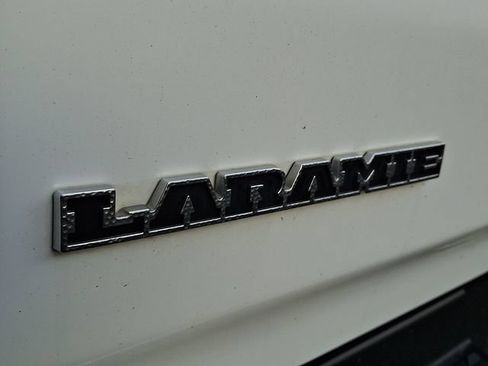 Used 2023 RAM 1500 Laramie AWD/4WD image 10