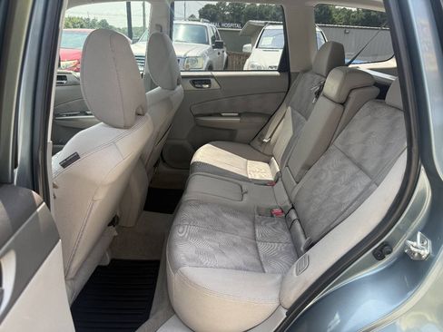 Used 2010 Subaru Forester 2.5X Premium w/ Popular Equipment Group 5B AWD/4WD image 12