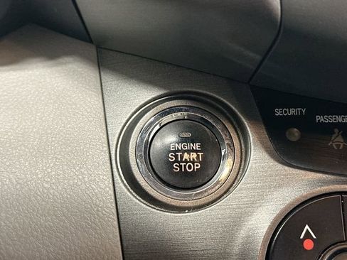 Used 2010 Toyota RAV4 Limited AWD/4WD image 11