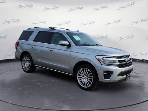 Used 2024 Ford Expedition Limited image 7