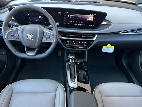 New 2026 Buick Envista Avenir image 12