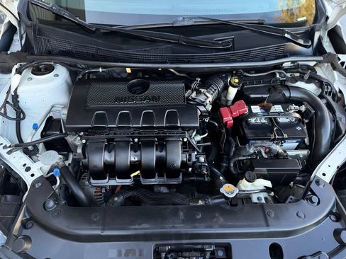 Used 2017 Nissan Sentra SR w/ SR Midnight Edition FWD image 14
