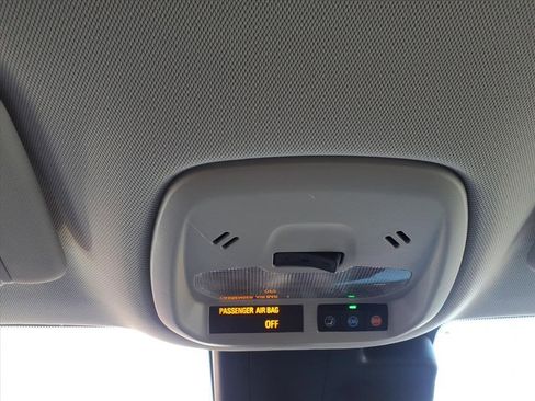 New 2026 Chevrolet Trax LT image 23