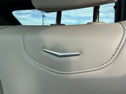 Used 2022 Cadillac XT4 Luxury w/ Cold Weather Package FWD image 20