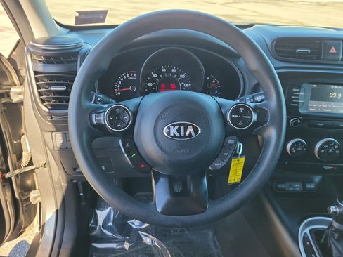 Used 2019 Kia Soul image 21