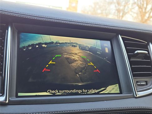 Used 2022 INFINITI QX50 Luxe w/ Appearance Package image 6