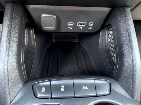 Used 2023 Chevrolet TrailBlazer LT FWD image 18