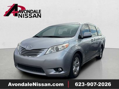 Used 2017 Toyota Sienna LE