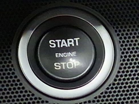 Used 2015 Land Rover Range Rover Supercharged image 24