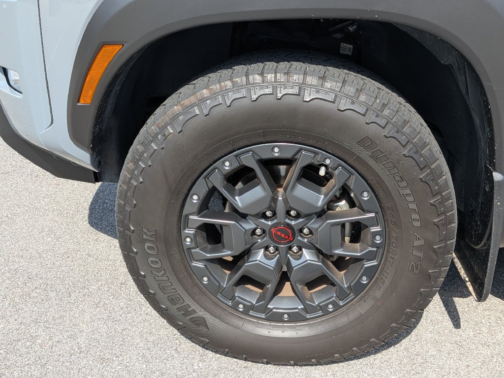 Used 2023 Nissan Frontier PRO-4X w/ Pro-4X Premium Package AWD/4WD image 6