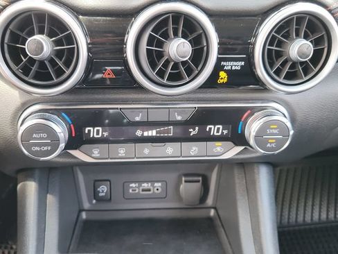 Used 2024 Nissan Sentra SR FWD image 18