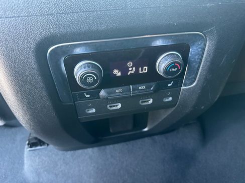 Used 2024 Chevrolet Tahoe High Country w/ Advanced Technology Package AWD/4WD image 23