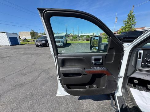 Used 2019 GMC Sierra 2500 SLE AWD/4WD image 12