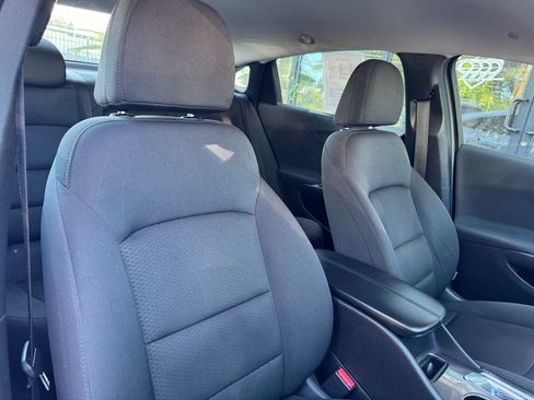 Used 2016 Chevrolet Malibu LT FWD image 24