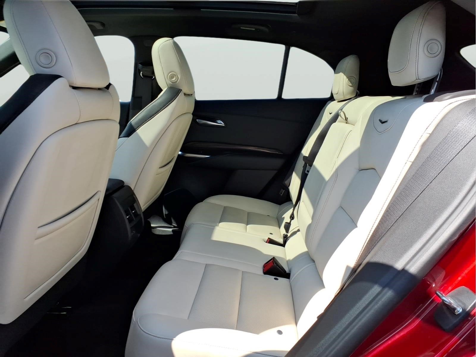 Used 2023 Cadillac XT4 Sport AWD/4WD image 9