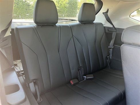 Used 2026 Acura MDX FWD image 31