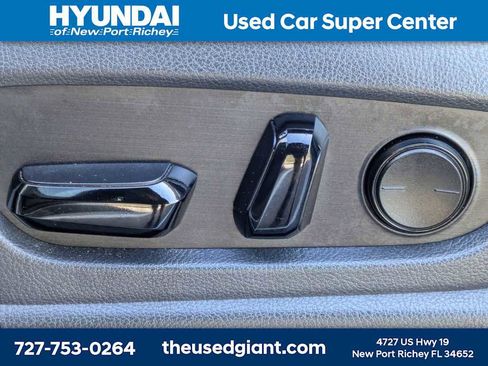 Used 2023 Lexus UX 250h FWD w/ Accessory Package (Z2) image 22