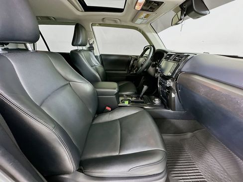 Used 2020 Toyota 4Runner Nightshade image 30