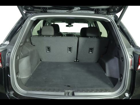 Used 2024 Chevrolet Equinox LT image 12