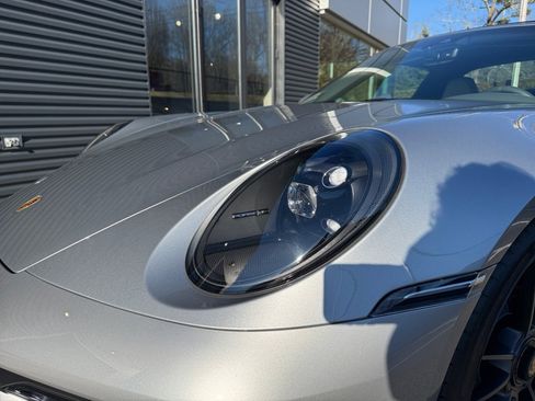 Certified 2022 Porsche 911 Targa 4S image 13