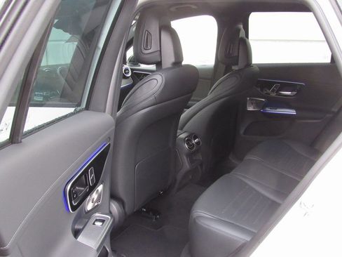 New 2026 Mercedes-Benz GLC 300 4MATIC image 14