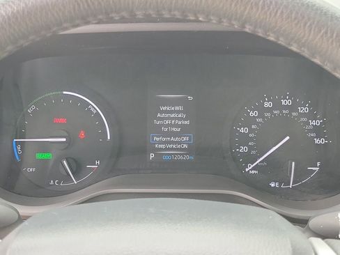 Used 2023 Toyota Sienna XLE AWD/4WD image 27